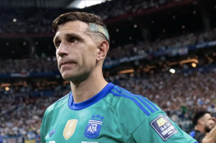 Dibu cogita adeus à seleção após vice: 'Dor difícil de explicar'
