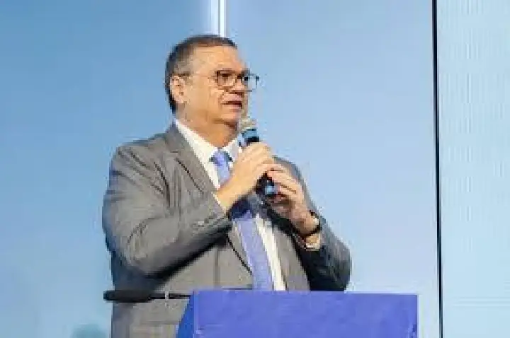Dino barra manobra do Congresso sobre emendas canceladas