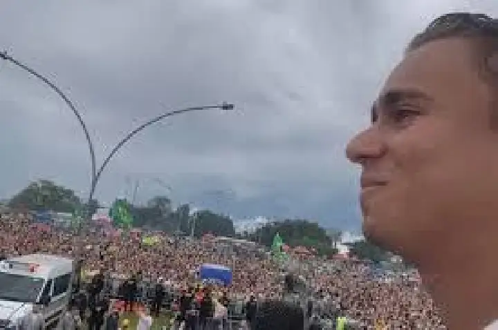 Direita posiciona Nikolas como cabo eleitoral de Flávio Bolsonaro