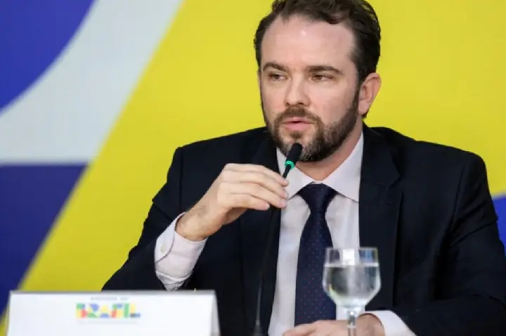 Dívidas: Novo Desenrola permitirá o uso do FGTS para renegociação