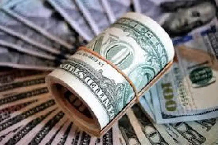 Dólar cai para R$ 5,42 e fecha no menor valor desde 19 de agosto