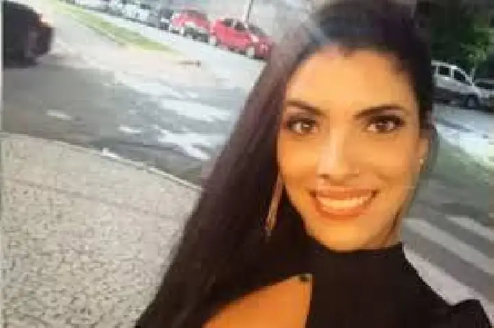 Doméstica se assusta com dívida, foge e é achada em caminhão