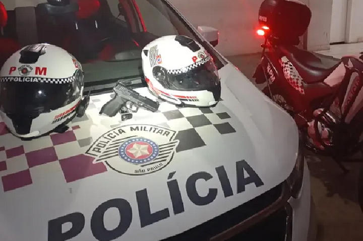 Dupla acaba detida após furto em Marília e simulacro de pistola é apreendido