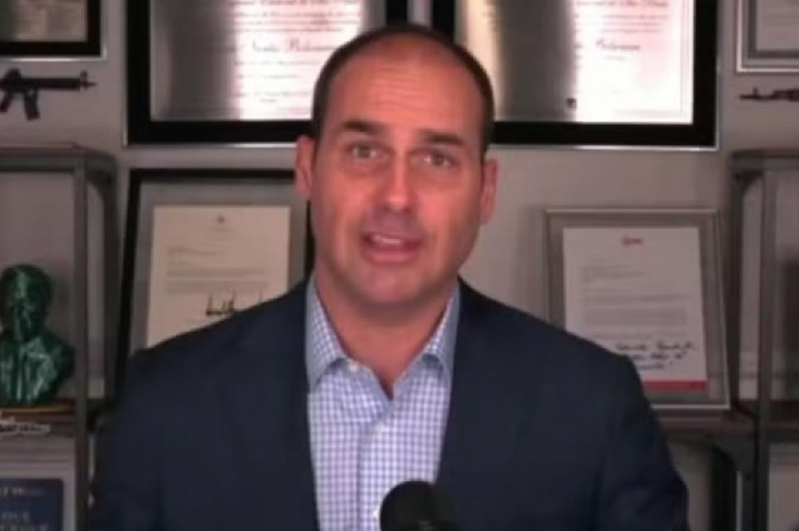 Eduardo Bolsonaro diz que não vai retornar para cumprir pena