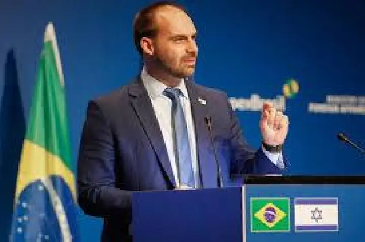 Eduardo Bolsonaro diz que Trump 'não joga palavras ao vento'