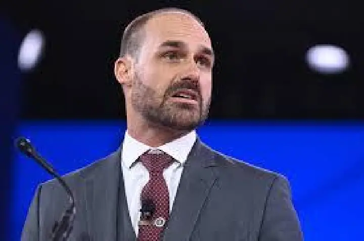 Eduardo Bolsonaro radicaliza e provoca racha no próprio PL
