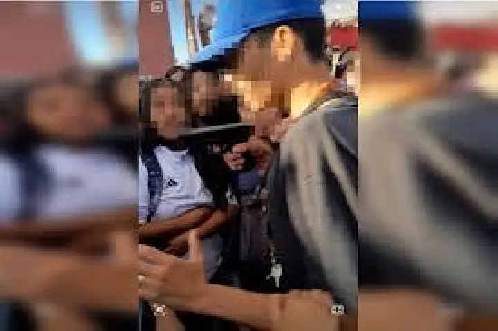 Em briga entre alunas, jovem mira arma na cabeça de uma delas