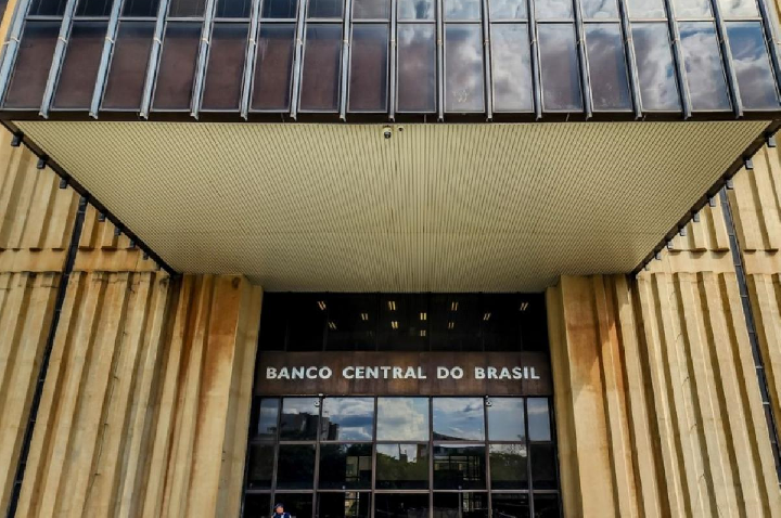 Em nova redução, Copom baixa taxa Selic para 14% ao ano