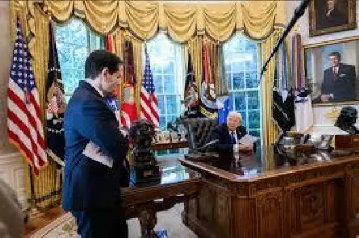 Em vez de invadir, Trump quer comprar Groenlândia, diz Rubio