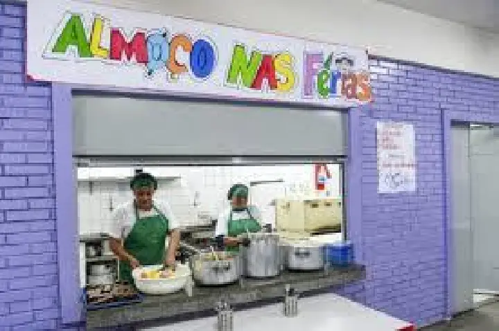 Escolas estaduais de SP manterão almoço nas férias de janeiro