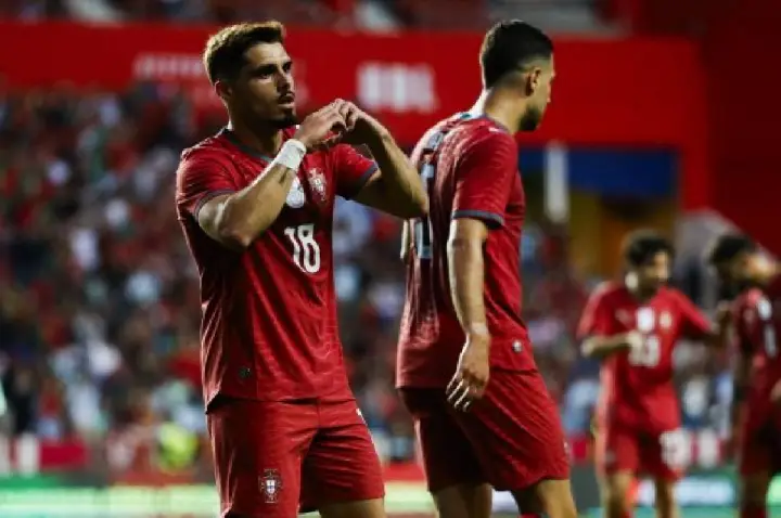 Esperança, Pedro Neto encerra má fase às vésperas da Copa