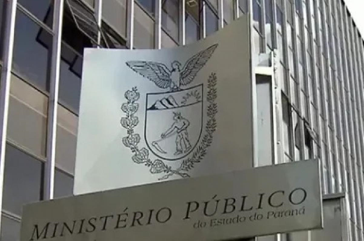 Estagiário é demitido ao propor serviço em troca de academia