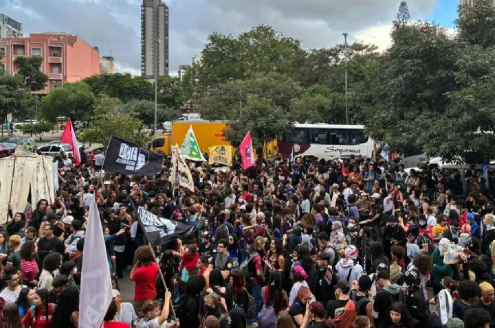 Estudantes da USP decidem encerrar greve após 54 dias