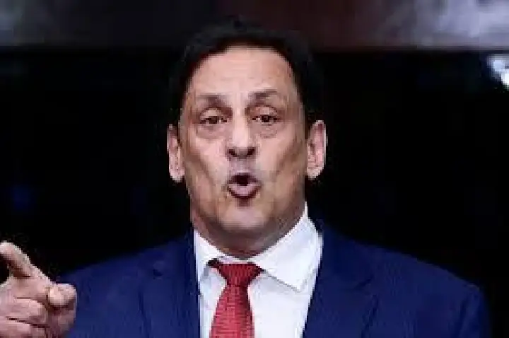 Ex-advogado de Bolsonaro é condenado por injúria racial