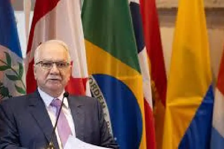 Fachin diz que ministros são perseguidos por seu ofício