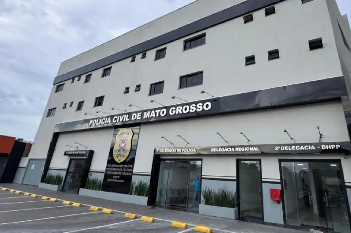 Fazendeiro encontra corpo humano devorado por cães