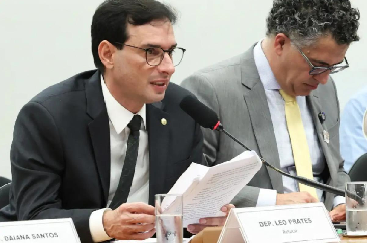 Fim da 6x1: relator propõe que um dia de folga seja no domingo