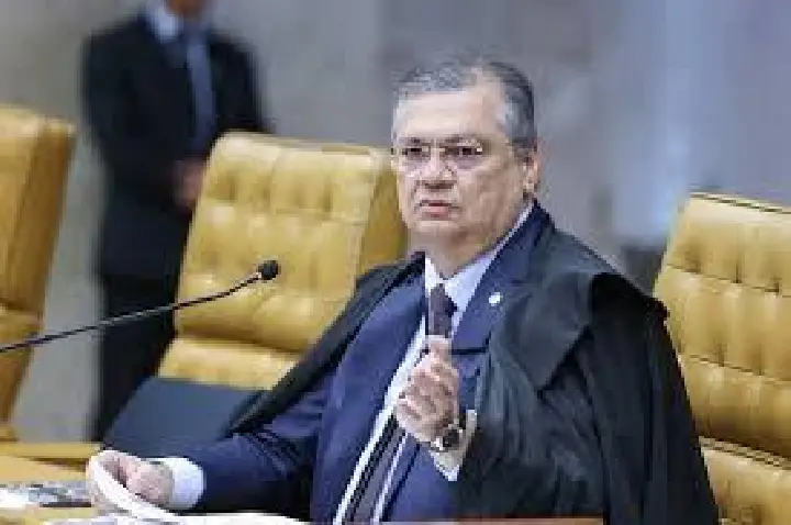 Flávio Dino defende decisão do STF sobre Ramagem