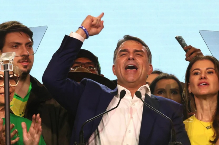 Flávio tem o maior patrimônio do clã Bolsonaro, e Renan, o menor