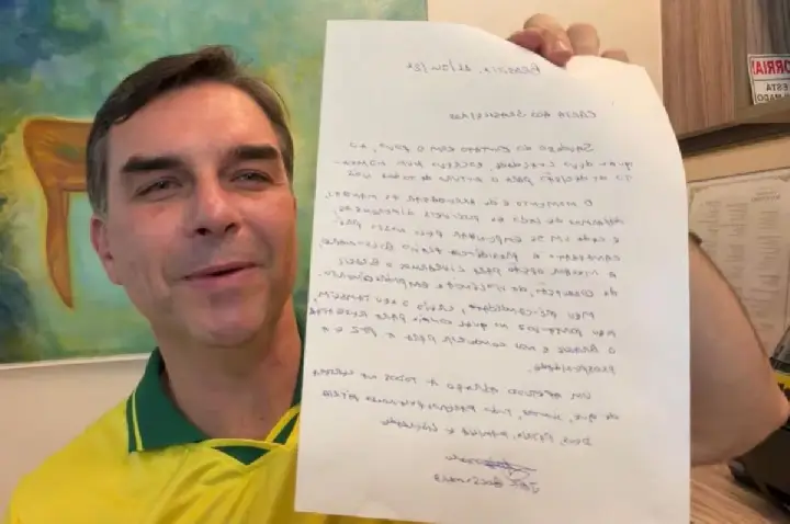 Flávio terá 20% menos tempo na TV que Lula se continuar isolado