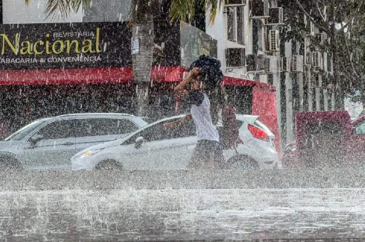 Frente fria deve chegar com 'força acima do normal' no Sudeste
