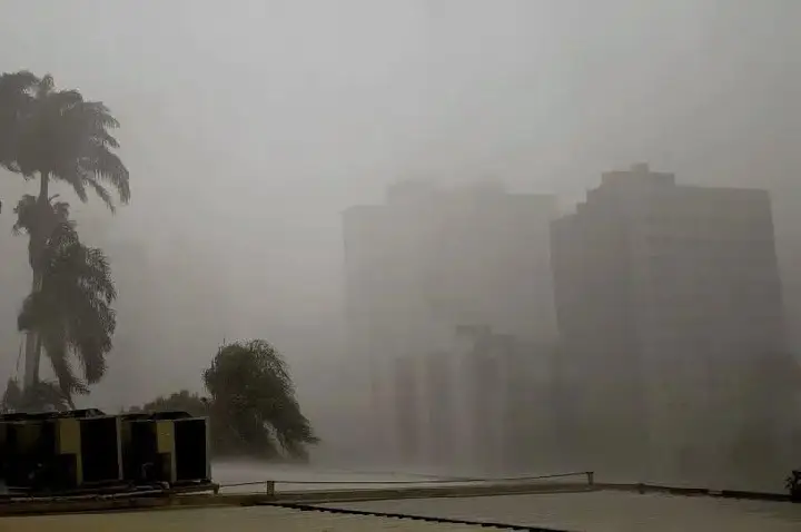 Frente fria muda a rotina em Pirajuí neste feriado e abre semana de chuva