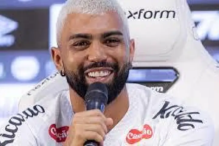 Gabigol descarta passo atrás e compara retorno a 'colo da mãe'