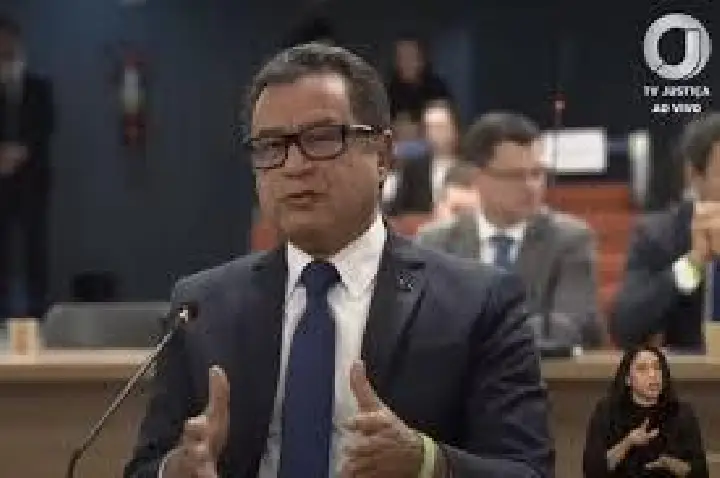 Garnier admite reunião com Bolsonaro e nega tropas à disposição