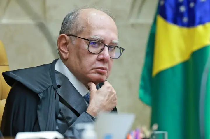 Gilmar Mendes pegou carona em avião de empresa de Daniel Vorcaro