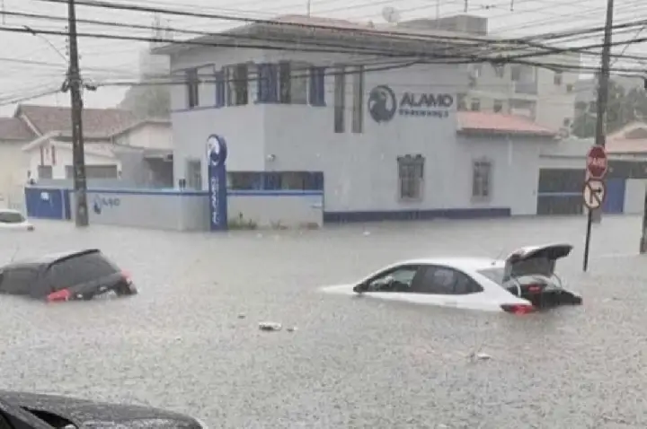 Governador decreta calamidade pública após fortes chuvas
