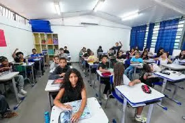 Governo de SP endurece regras para conter faltas injustificadas