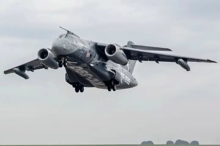 Grécia aprova compra de três C-390 da Embraer por R$ 3,5 bilhões