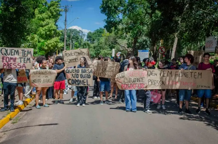 Greve estudantil já atinge maioria dos cursos da Unesp em Bauru