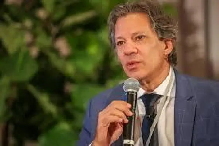 Haddad ignora corte de gastos e mira aplicações e fintechs