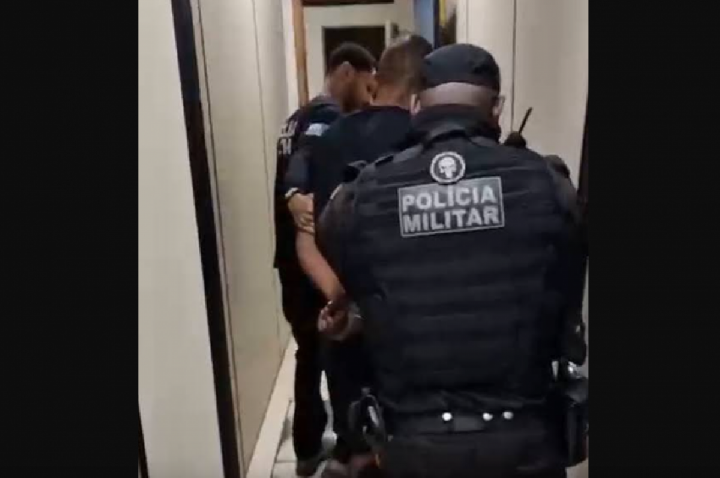 Homem desfigura rosto de mulher ao tentar matá-la com mordidas