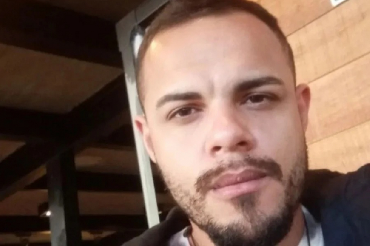 Homem é encontrado morto em apartamento; suspeita é de latrocínio