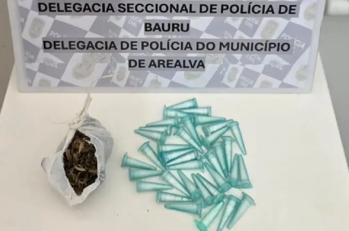 Homem é preso suspeito de vender drogas em sua casa, em Arealva