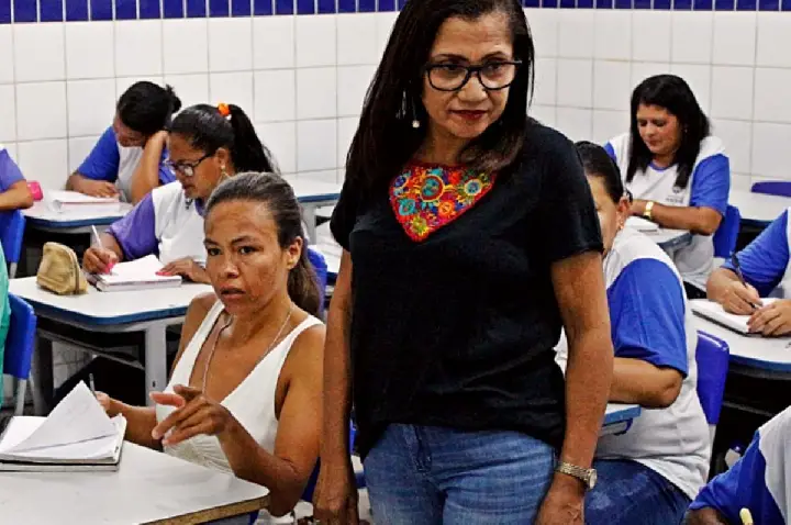 IBGE: Brasil tem 8,4 mi que não conseguem ler um bilhete simples