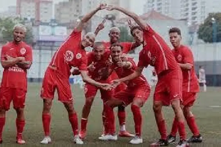 Ibrachina forma atletas com futebol raiz e sonha ser profissional