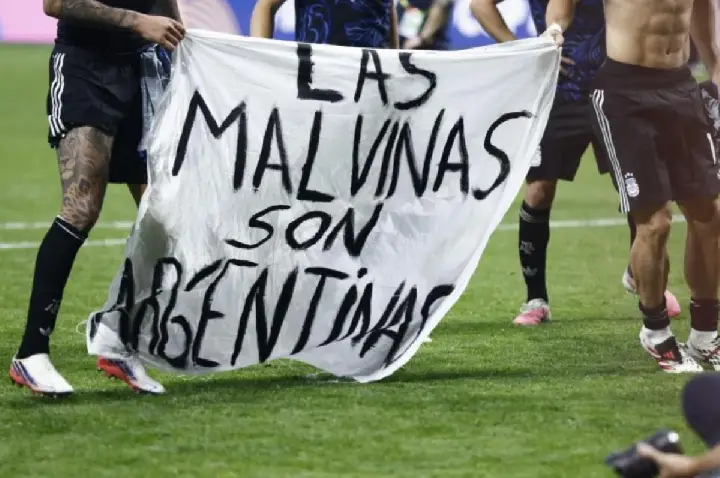 Ilhas Malvinas pedem à Fifa que puna Argentina
