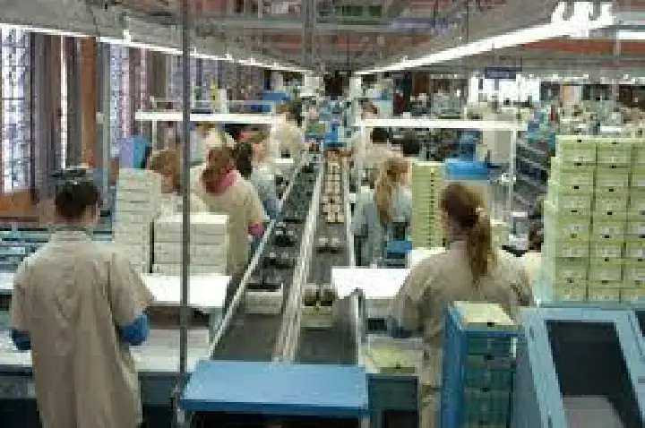 Indústria brasileira quase estagnou em abril, aponta índice