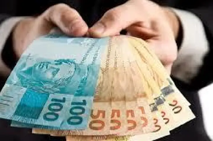INSS vai devolver dinheiro aos aposentados a partir do dia 26