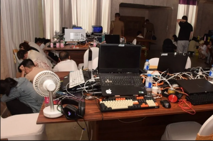 Interpol fecha delegacia fake da PF na África e prende 82 pessoas