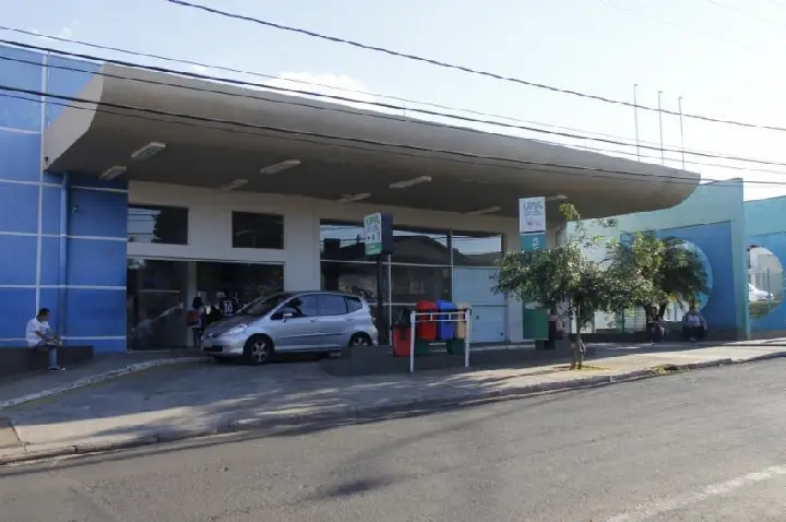 Jovem é alvo de disparos de arma de fogo em praça de Bauru