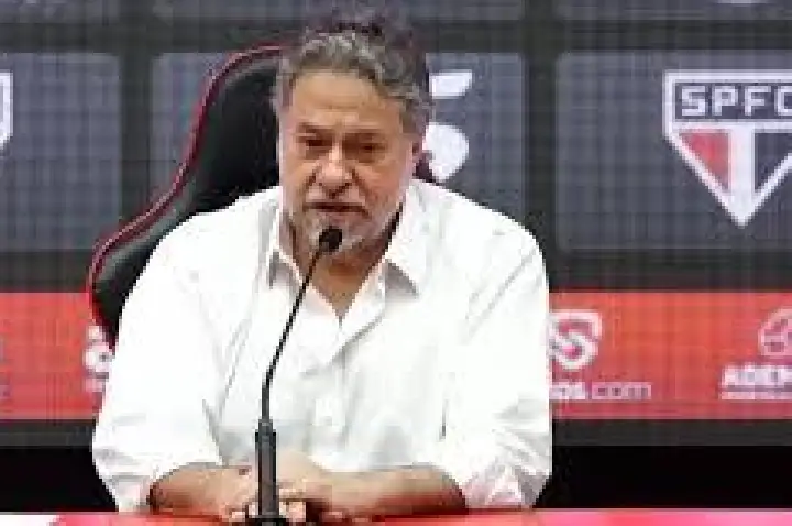 Julio Casares renuncia à presidência do São Paulo