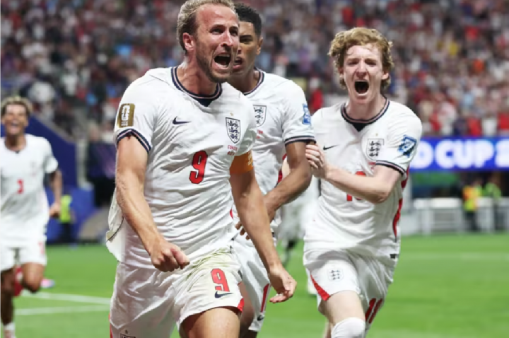 Kane marca 2 vezes no fim e Inglaterra vira sobre Congo
