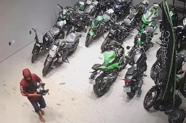 Ladrões da loja de motos de luxo já haviam sido presos por roubo
