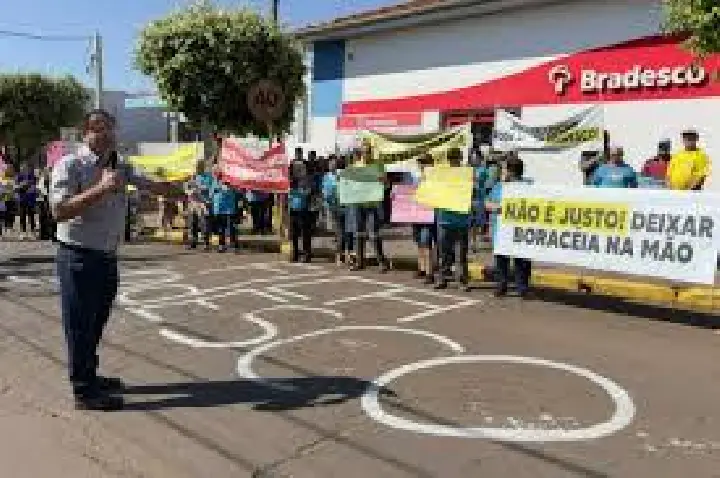 Liminar impede fechamento de agência bancária durante 8 meses