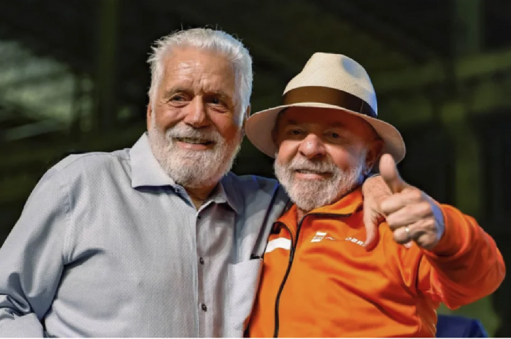 Lula espera renúncia de Jaques Wagner da liderança, dizem aliados