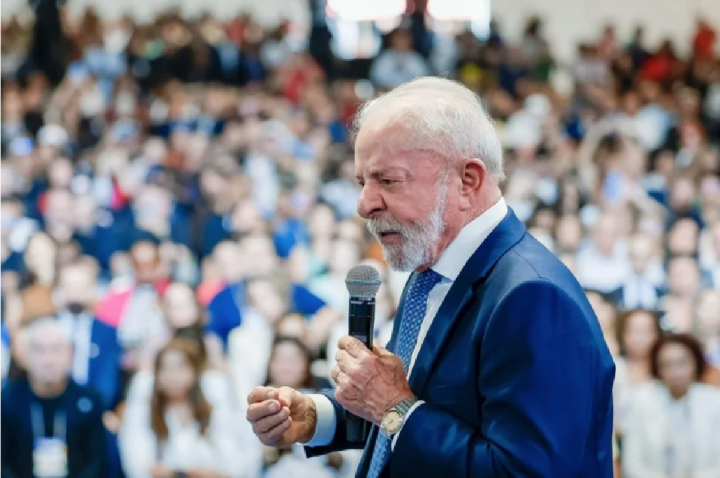 Lula mantém veto a auxílio-reclusão para presos de facções